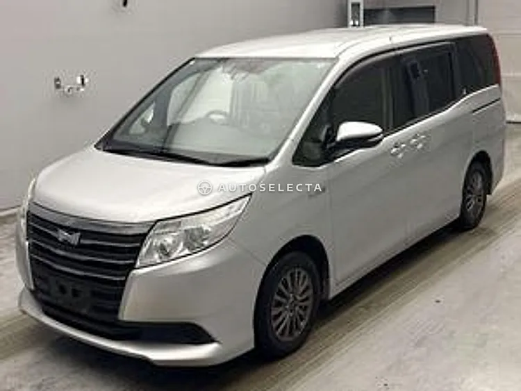 Toyota Noah 2017, photo 1 of 1