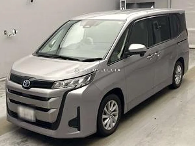 Toyota Noah 2022, auction grade RA