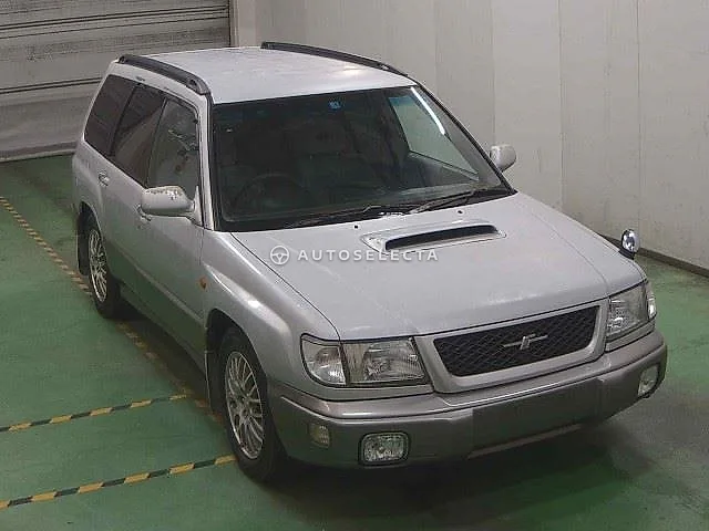 Subaru Forester 1997, auction grade 3