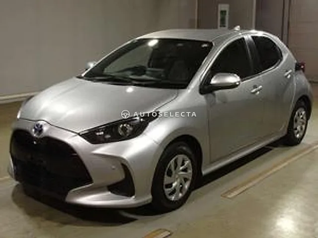 Toyota Yaris 2023, auction grade R
