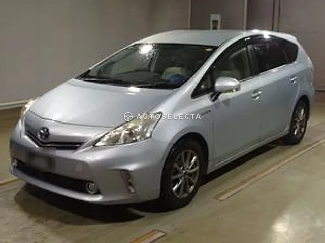 Toyota Prius Alpha 2012, auction grade R