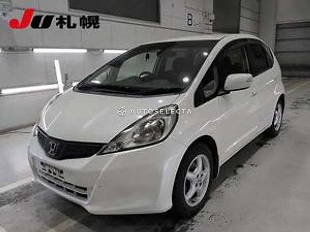 Honda Fit 2013, auction grade 3