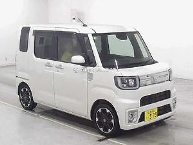 Daihatsu Wake 2019, auction grade 3.5