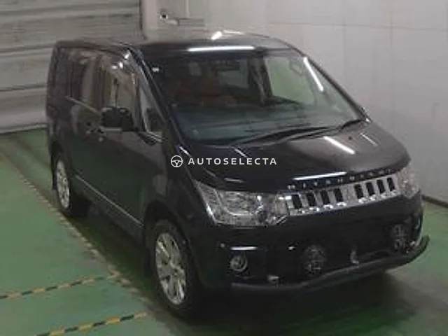 Mitsubishi Delica D:5 2017, auction grade 3