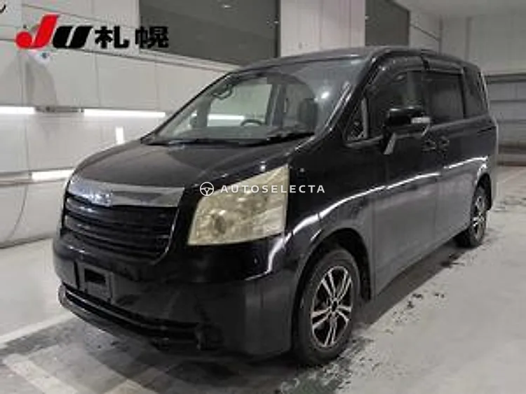 Toyota Noah 2009, photo 1 of 1