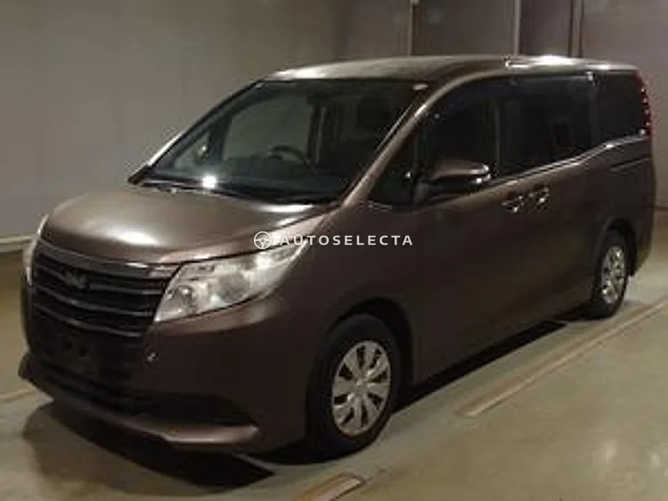Toyota Noah 2014, photo 1 of 1