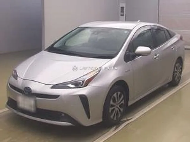 Toyota Prius 2019, auction grade RA