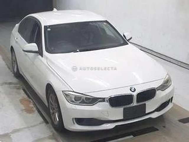BMW 3 Series 2013, auction grade 4