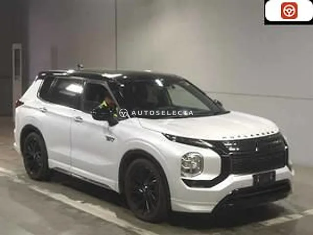 Mitsubishi Outlander PHEV 2023, auction grade R
