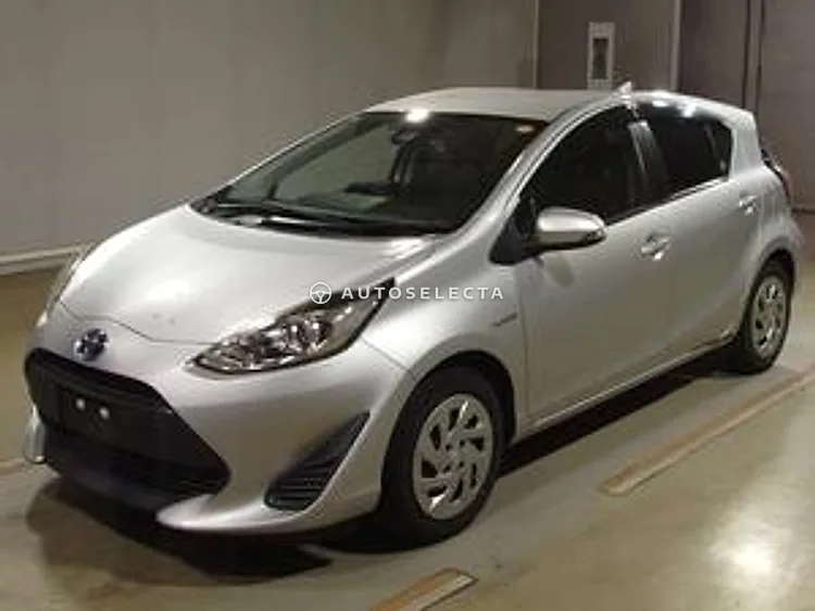Toyota Aqua 2017, photo 1 of 1