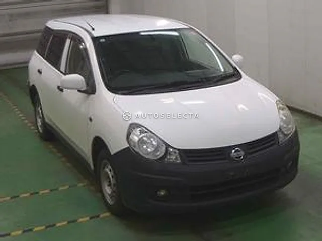 Nissan AD Van 2013