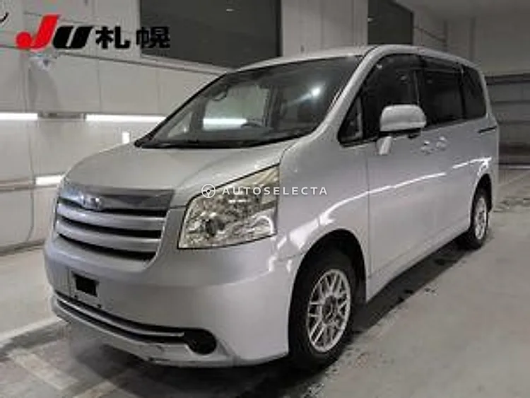 Toyota Noah 2007, photo 1 of 1