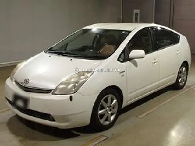 Toyota Prius 2006, auction grade R