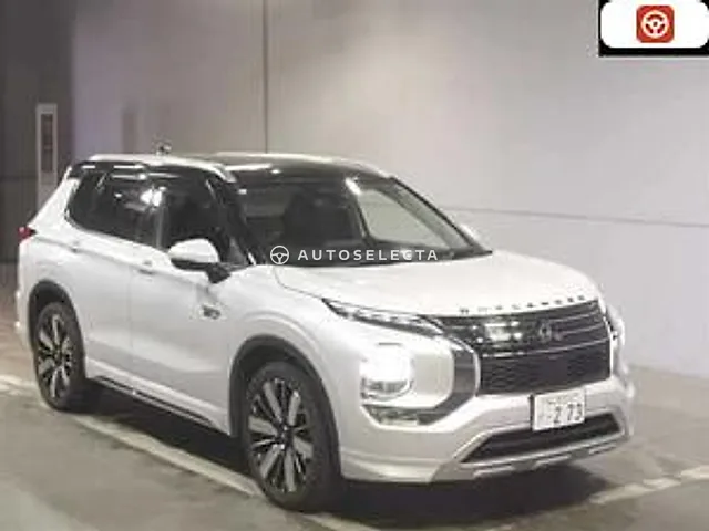Mitsubishi Outlander PHEV 2022, auction grade R