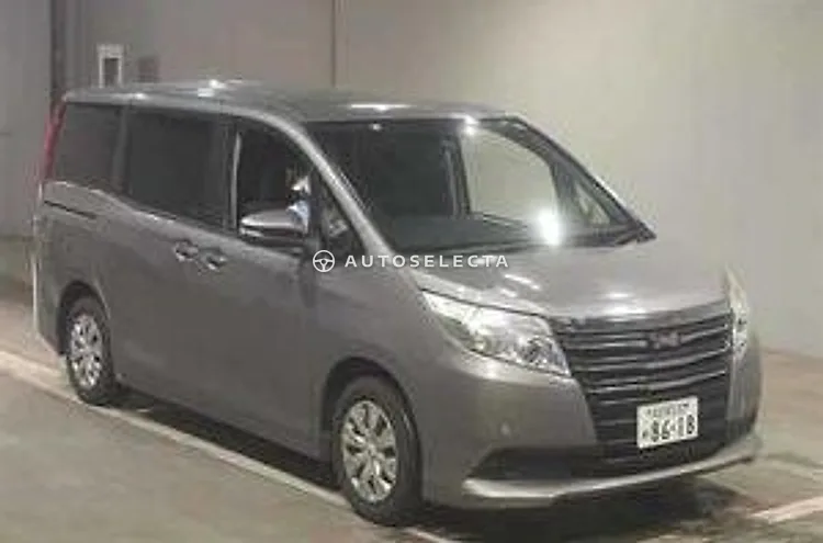 Toyota Noah 2016, photo 1 of 1