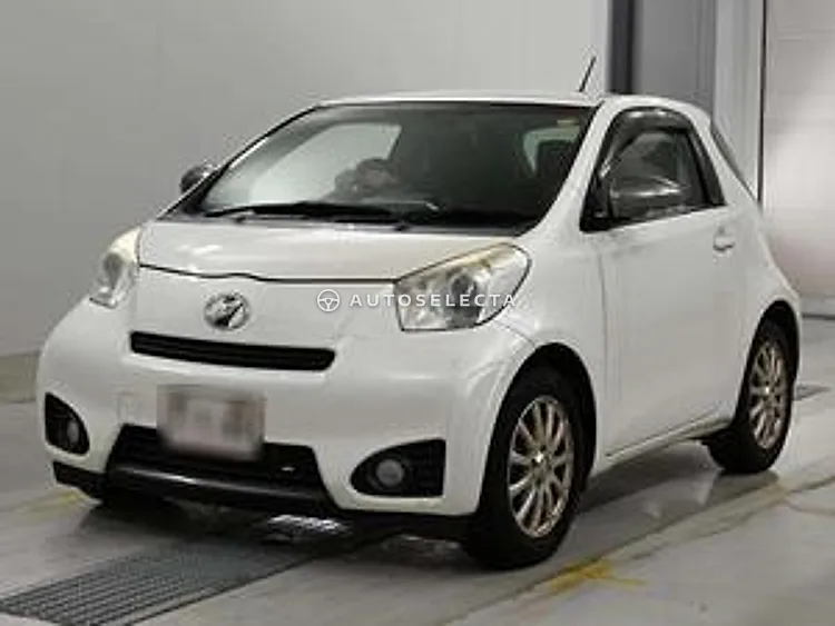 Toyota iQ 2012, photo 1 of 1