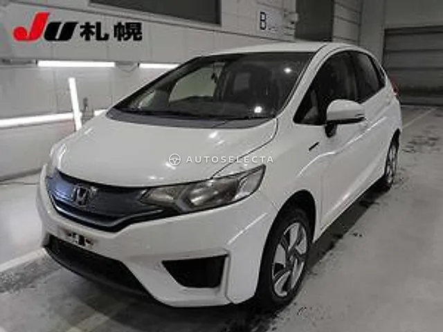 Honda Fit 2015, auction grade R