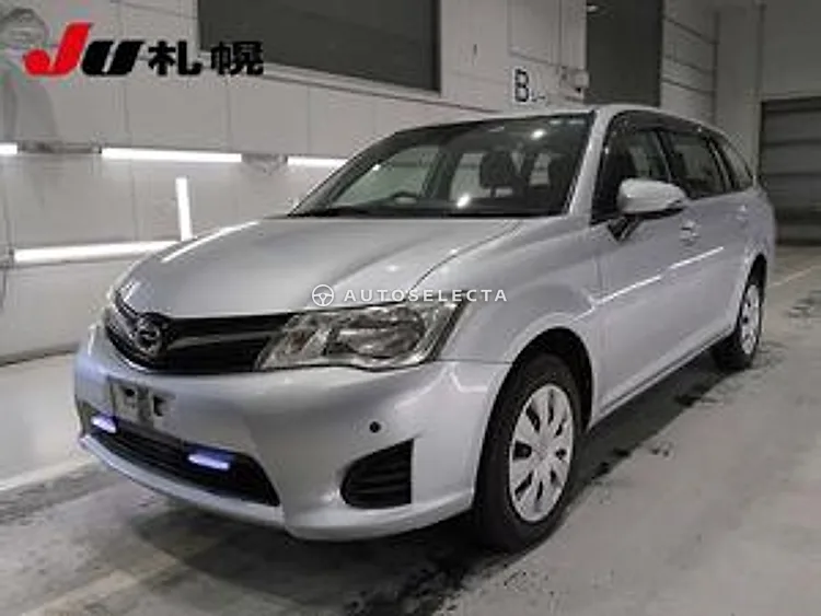 Toyota Corolla Fielder 2013, photo 1 of 1