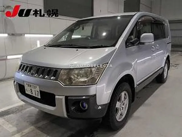 Mitsubishi Delica D:5 2007, auction grade 3.5