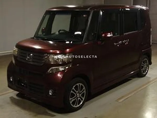 Honda N-BOX Custom 2013, auction grade 3.5