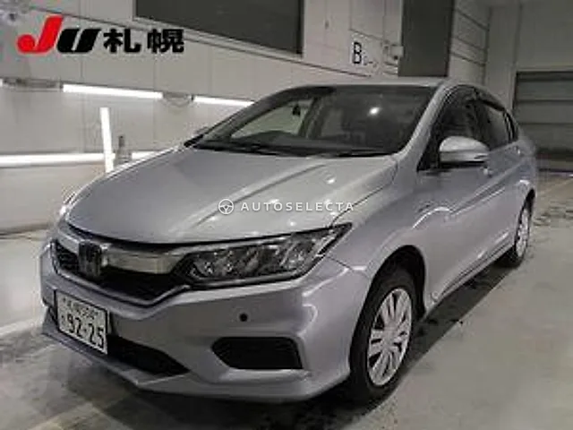 Honda Grace 2018, auction grade R