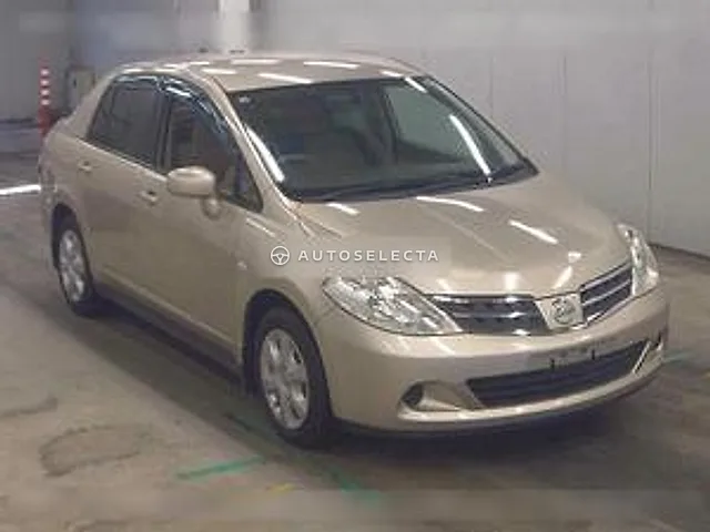 Nissan Tiida Latio 2011, auction grade 4