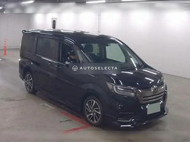 Honda Stepwgn Spada 2018, auction grade 3.5