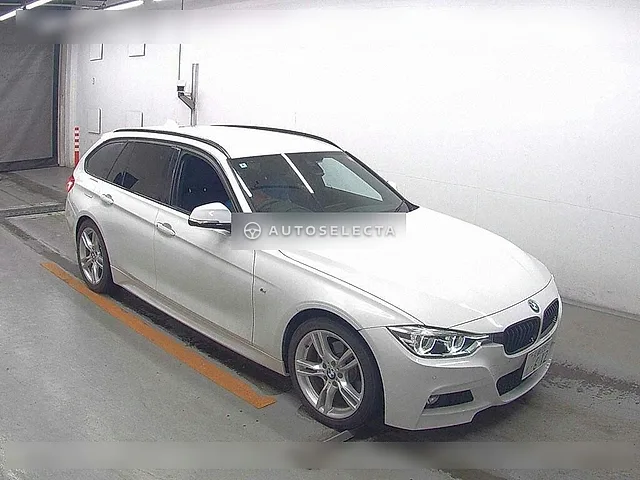 BMW 3 Series 2018, auction grade 4.5