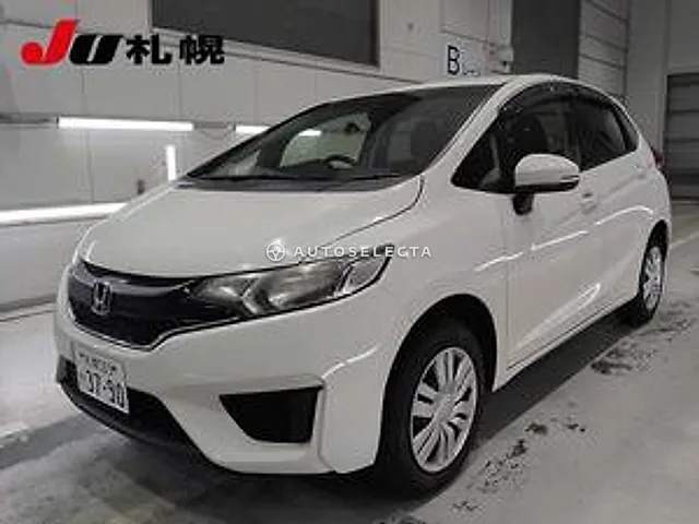 Honda Fit 2017, auction grade 3.5