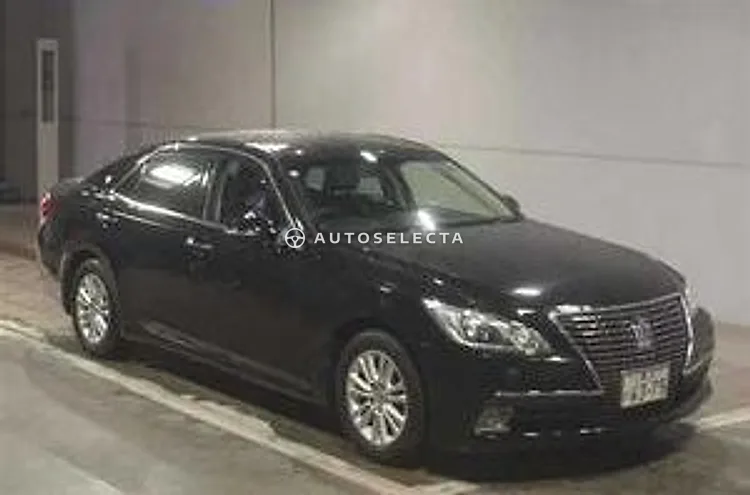 Toyota Crown 2014, photo 1 of 1