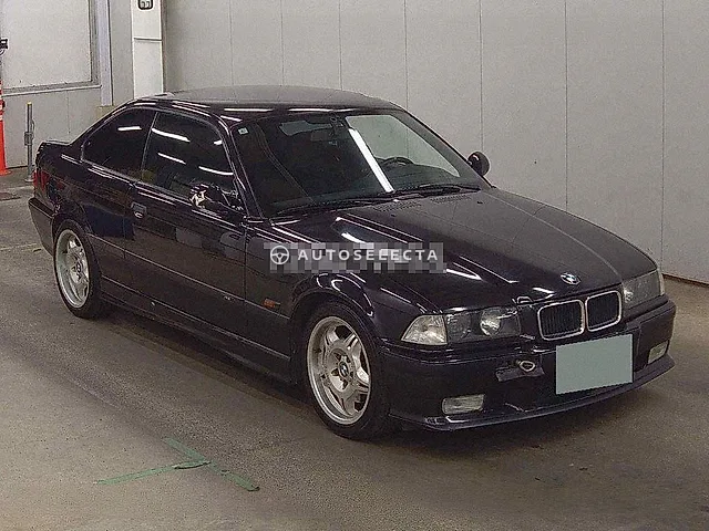 BMW M3 1994, auction grade 4