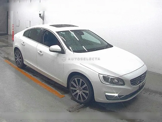Volvo S60 2017, auction grade 4.5