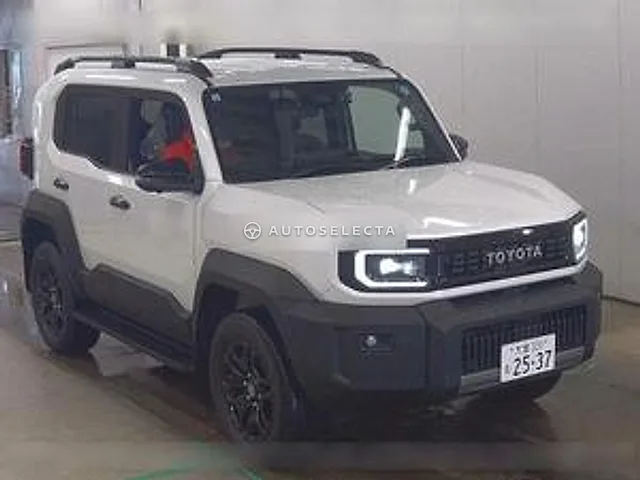 Toyota Land Cruiser FJ 2026, auction grade 5