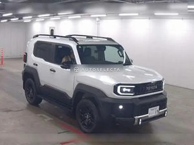 Toyota Land Cruiser FJ 2026, auction grade 4.5