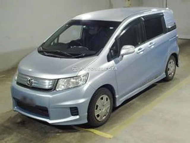 Honda Freed Spike Hybrid 2013, auction grade R
