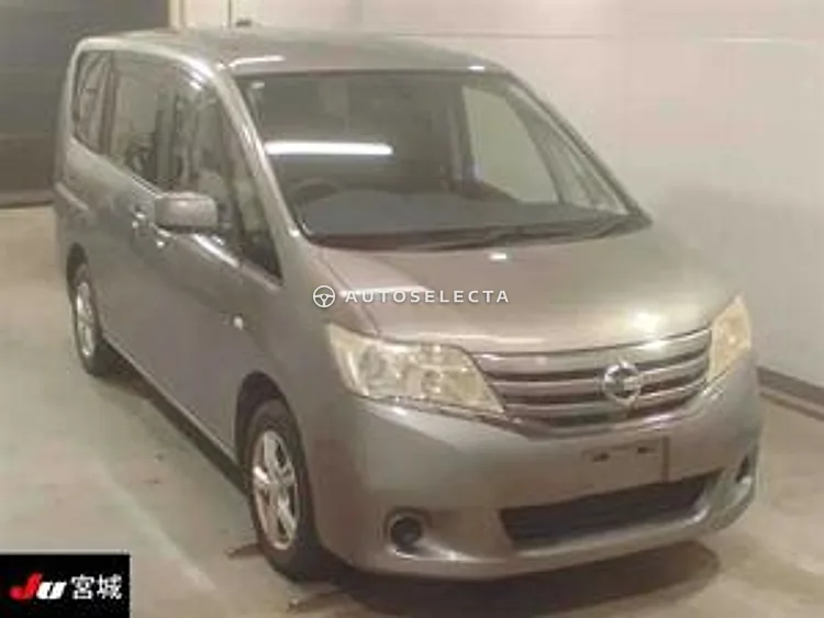 Nissan Serena 2012, photo 1 of 1