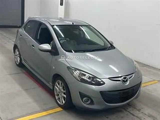 Mazda Demio 2011, auction grade 3.5