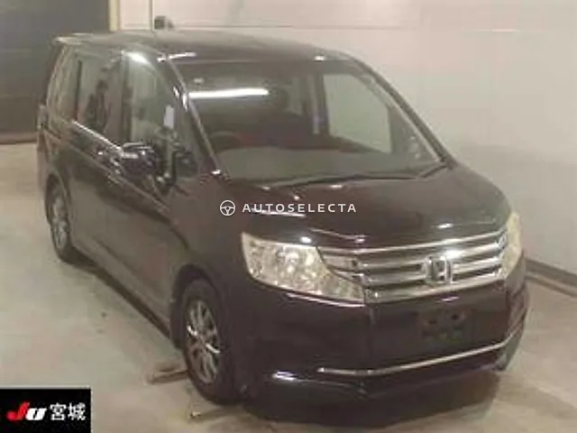 Honda Stepwgn 2011, auction grade R