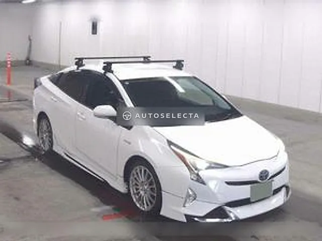 Toyota Prius 2016, auction grade 4