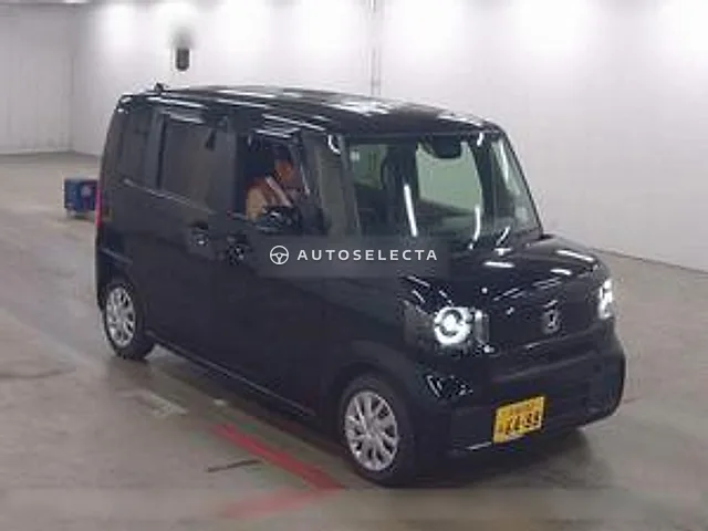 Honda N-BOX 2024, auction grade R