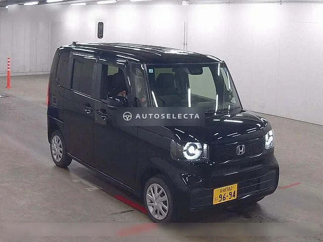 Honda N-BOX 2025, auction grade R