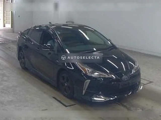 Toyota Prius 2019, auction grade R