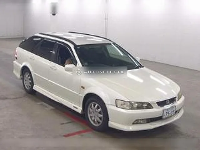 Honda Accord Wagon 2001, auction grade R