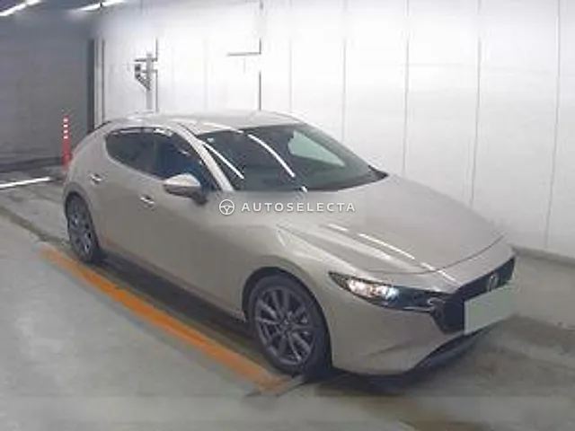Mazda MAZDA3 Fastback 2023, auction grade 5