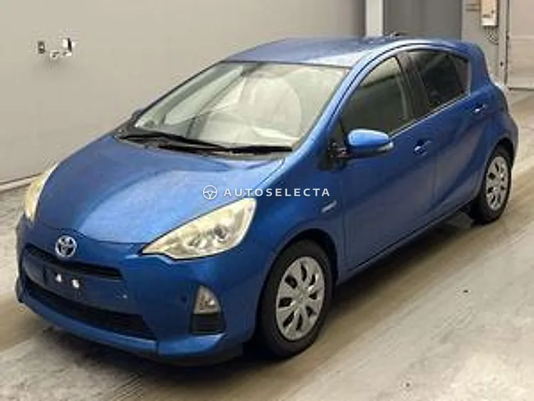 Toyota Aqua 2013, photo 1 of 1