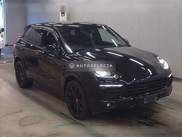 Porsche Cayenne 2017, auction grade 4.5