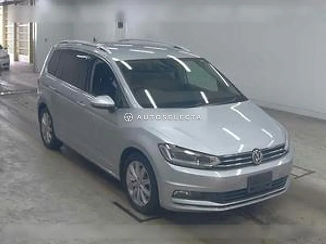 Volkswagen Golf Touran 2019, auction grade 3