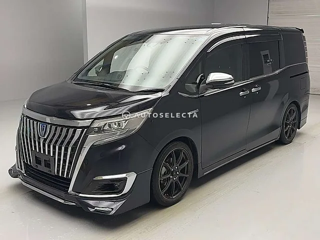 Toyota Esquire 2017, auction grade RA