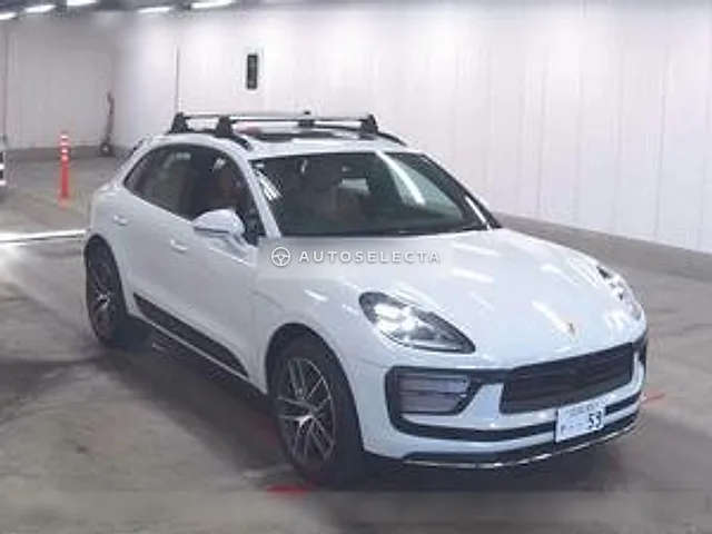 Porsche Macan 2023, auction grade 5