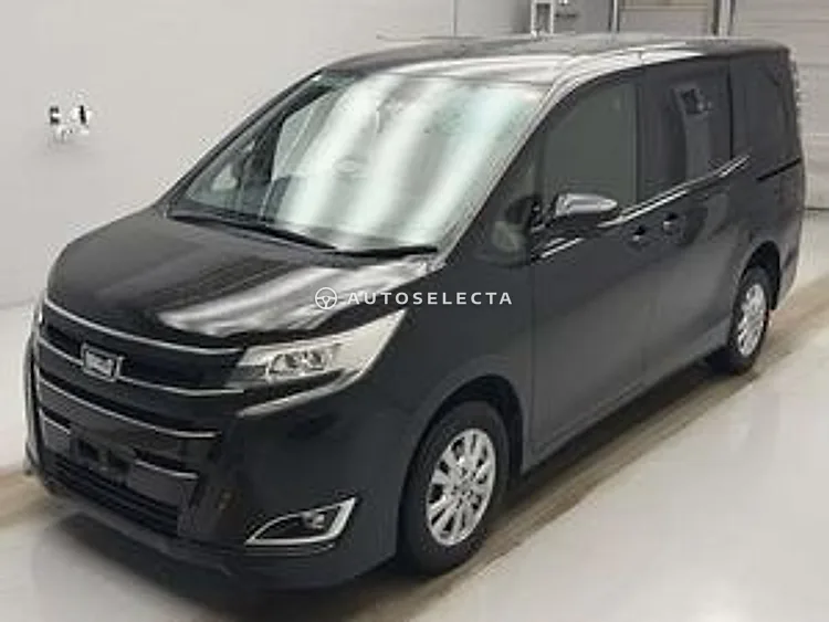 Toyota Noah 2017, photo 1 of 1